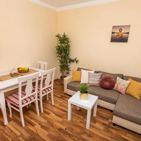 Apartment 1 Bedroom Stunning In Podstrana